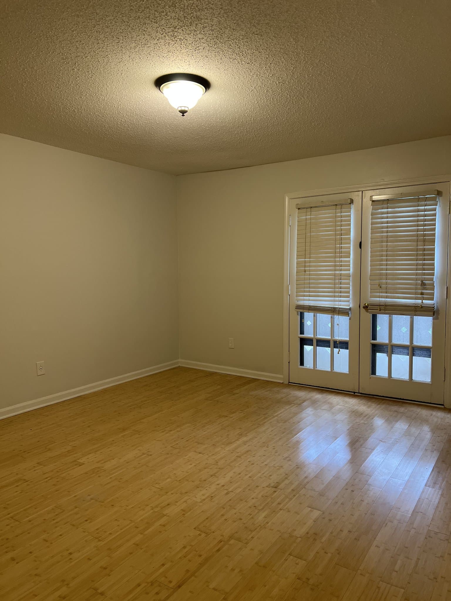 Germantown Condo: 1939 Vienna Way