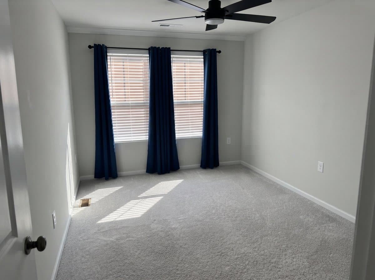 Smithfield Townhome: 137 Peebles Dr