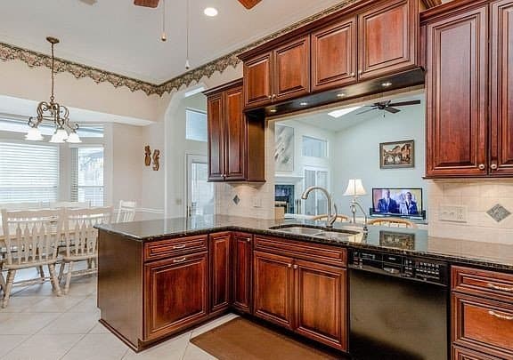 Jacksonville House: 2250 Flatwood Ct