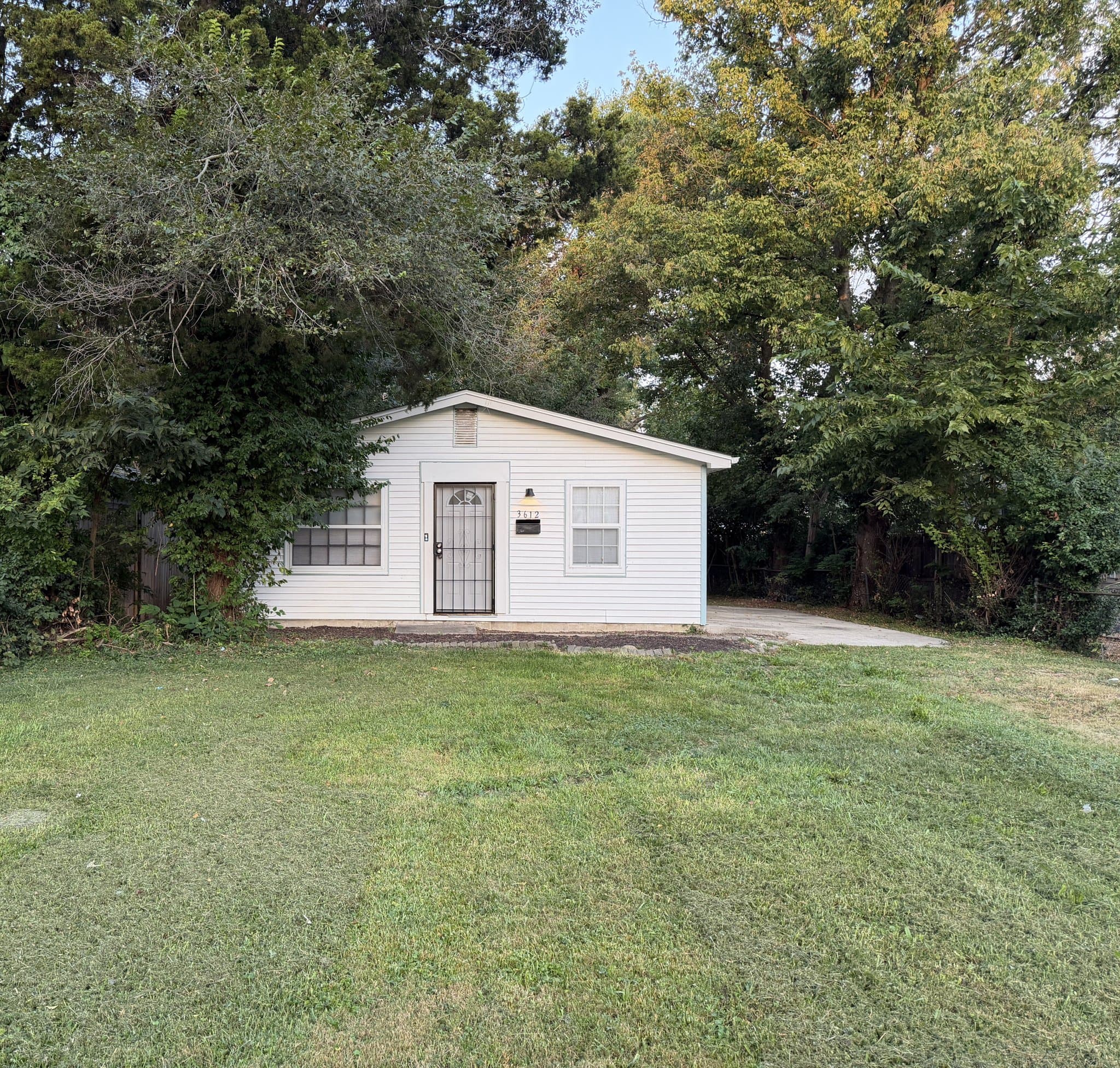 Indianapolis House: 3612 Caroline Ave