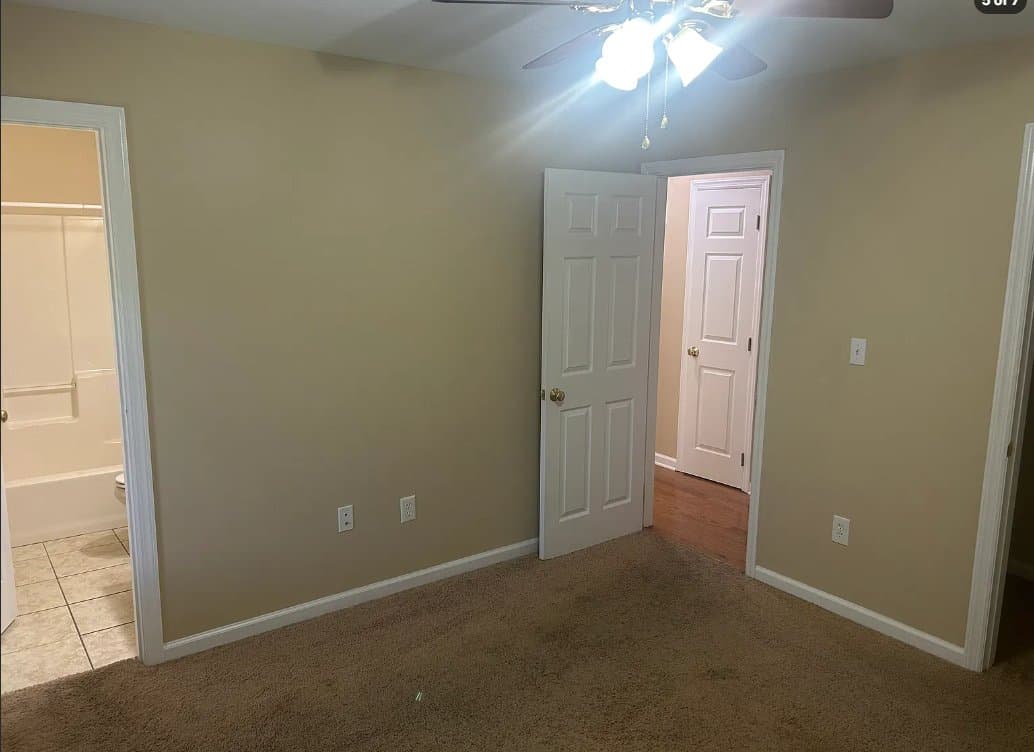 Coraopolis Apartment: 225 Herbst Rd
