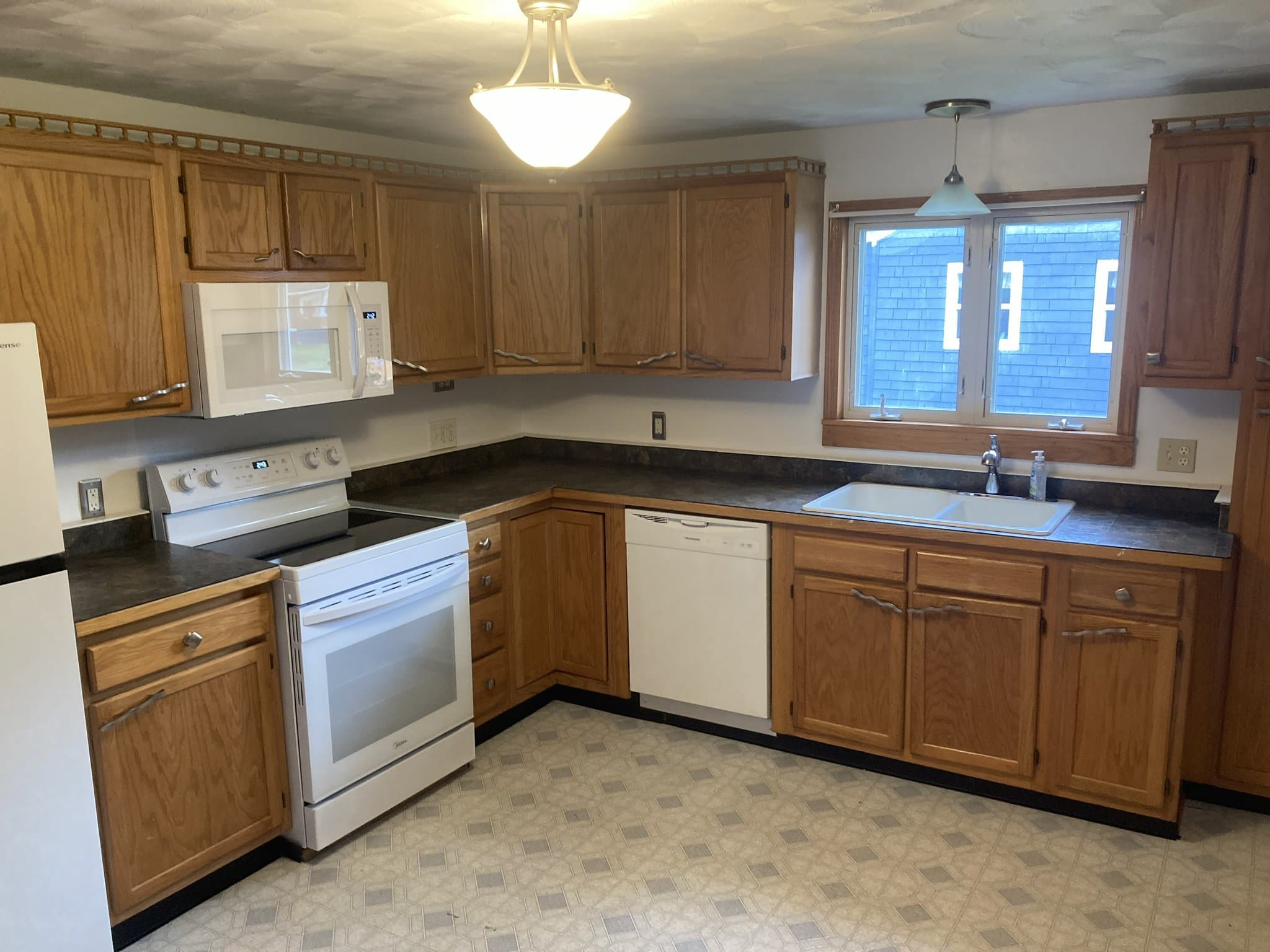 Lyons House: 93 Montezuma St