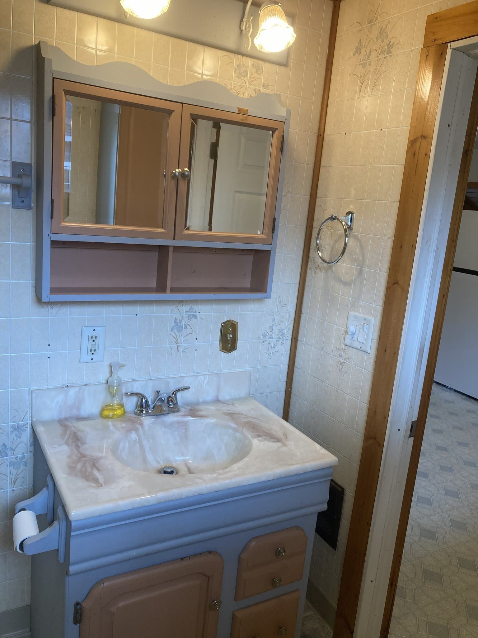 Lyons House: 93 Montezuma St
