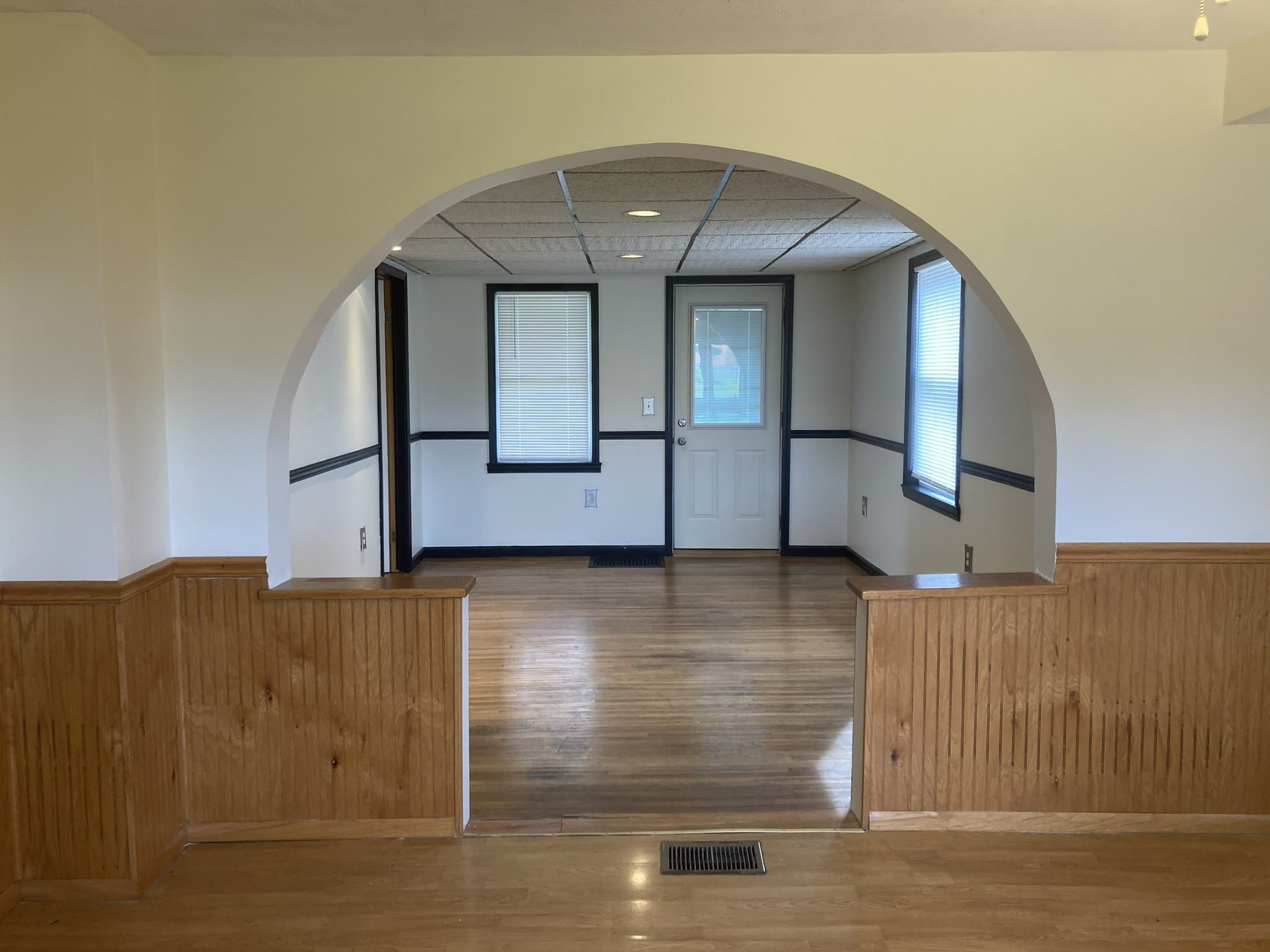 Lyons House: 93 Montezuma St