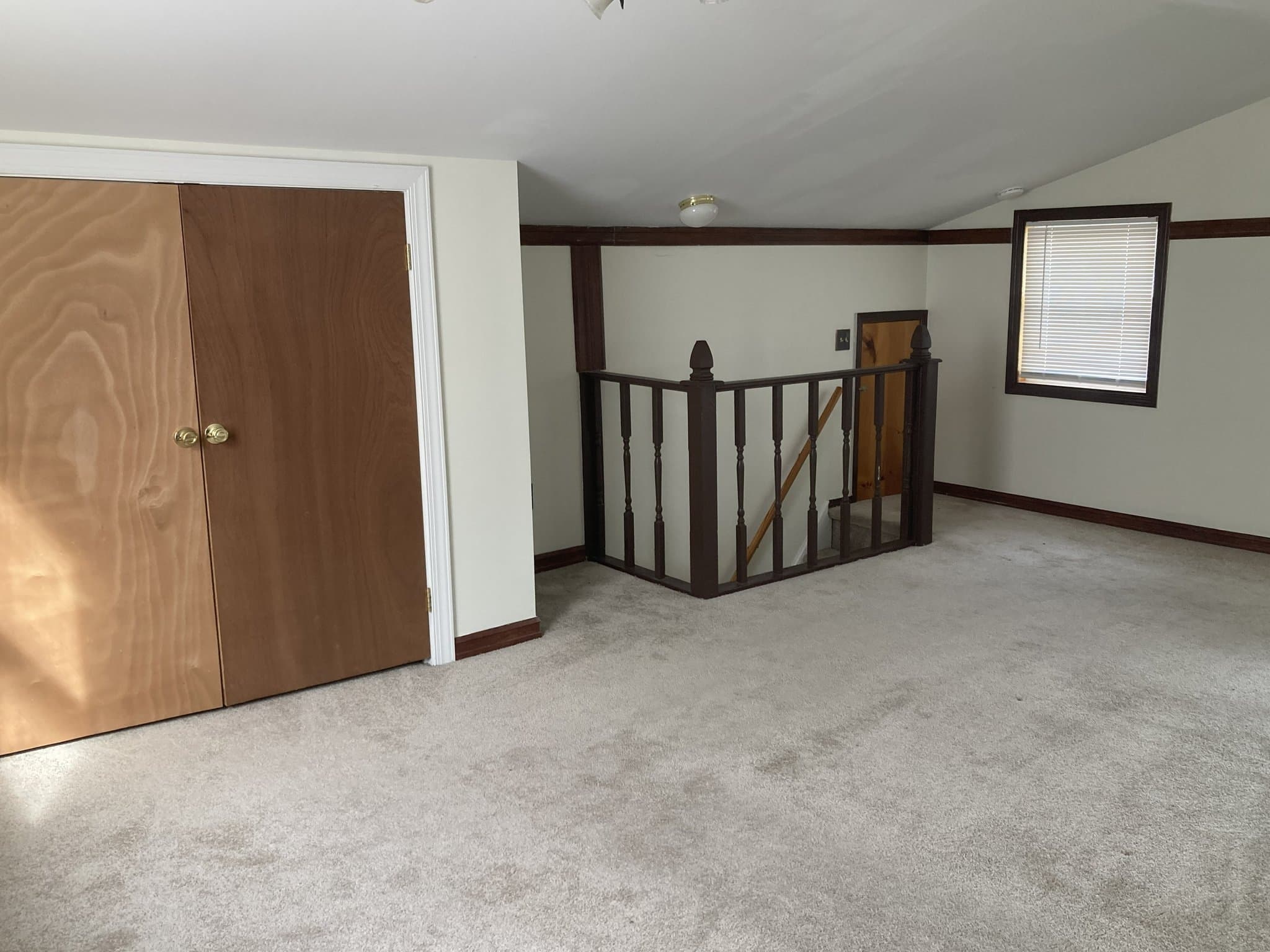 Lyons House: 93 Montezuma St