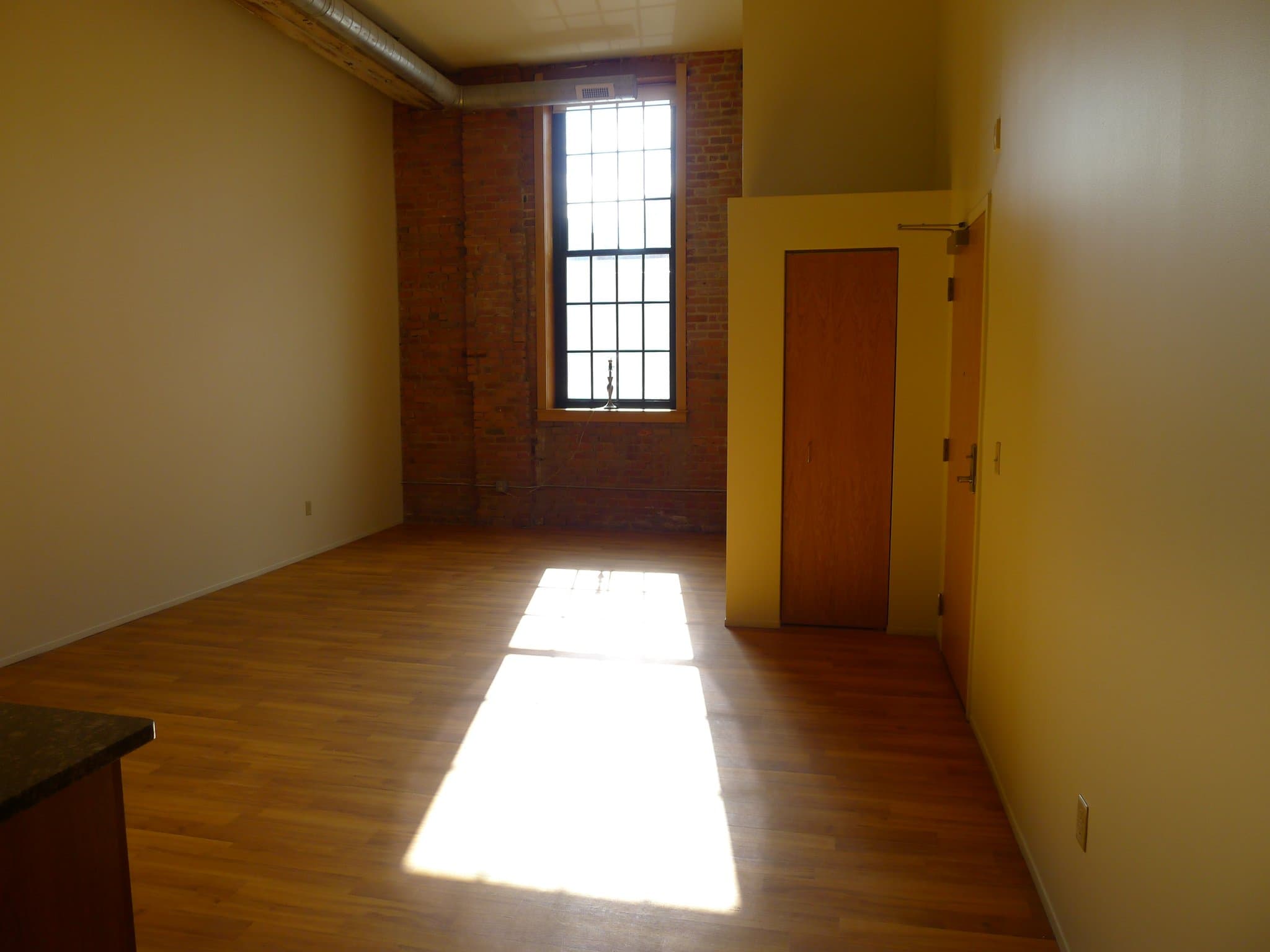 Detroit Apartment: 6200 2nd Ave