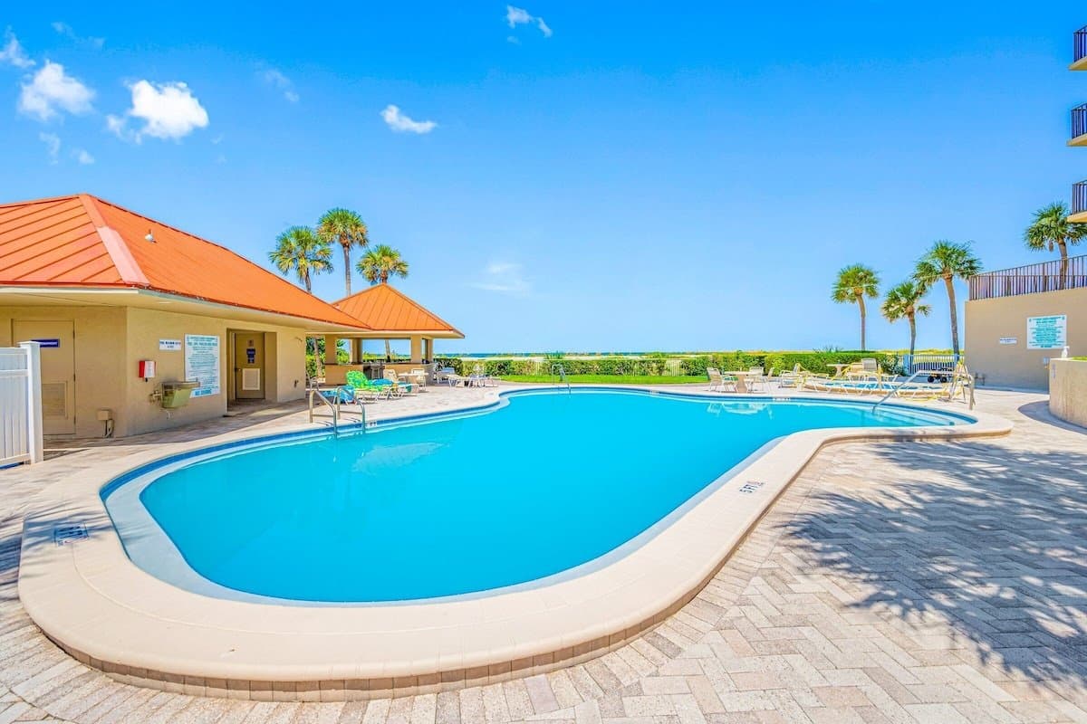 Clearwater Beach Condo: 1290 Gulf Blvd