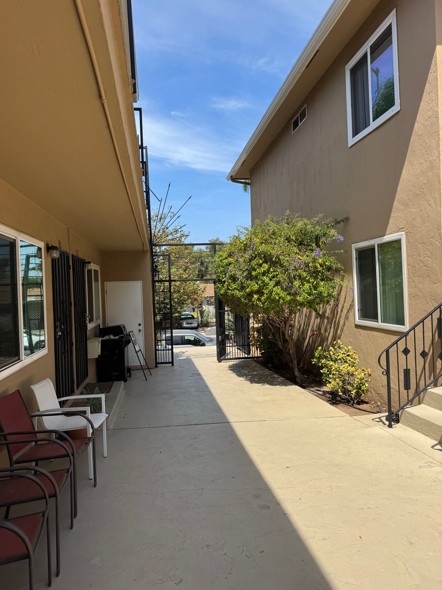 San Diego Apartment: 3661 Arnold Avenue