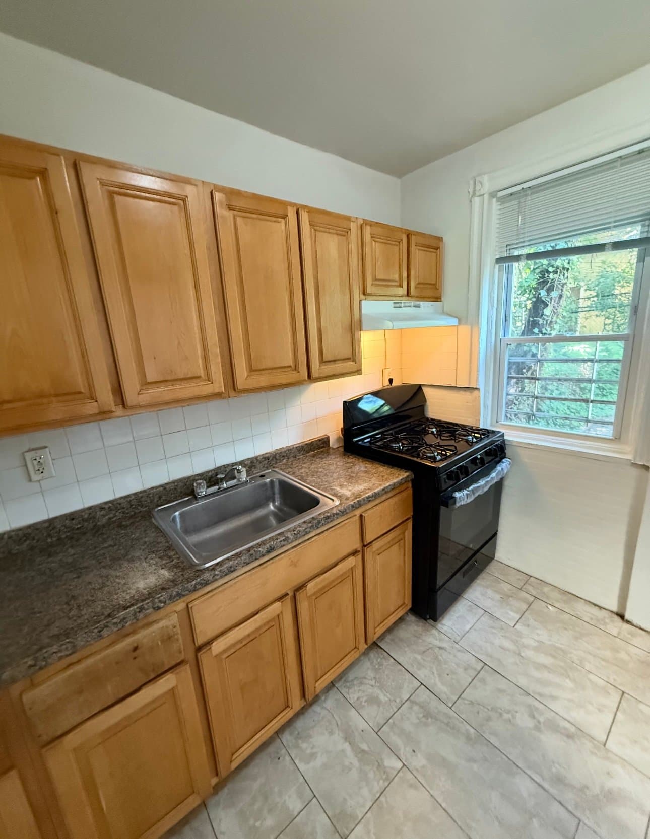 Philadelphia House: 1914 S Redfield St
