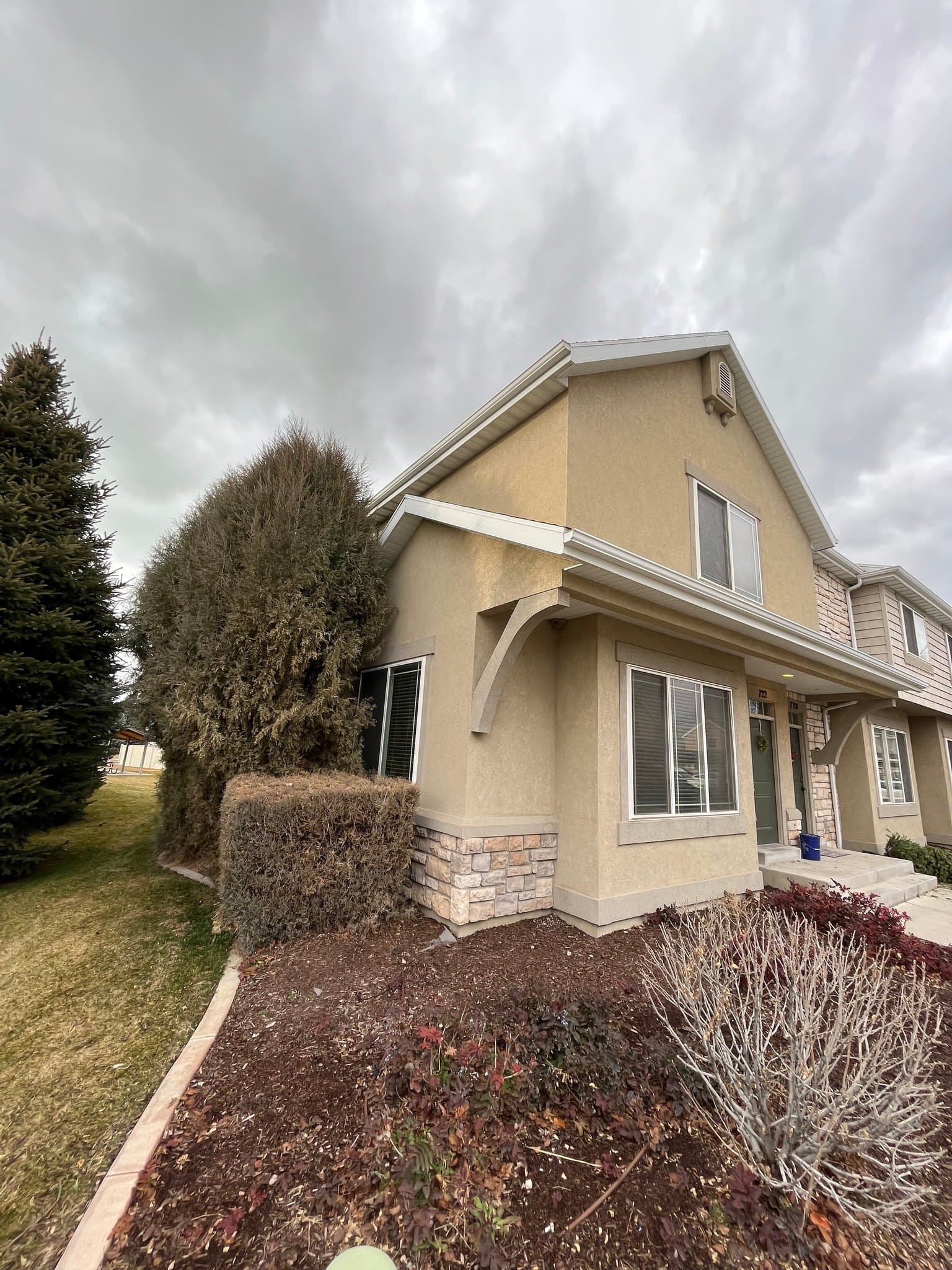 Orem Townhome: 722 S 1525 W