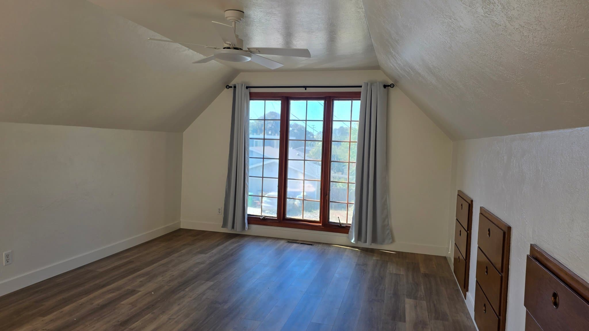 Cherryland Single Room: 20374 Concord Ave