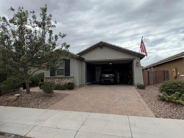 San Tan Valley House: 2949 W New River Dr