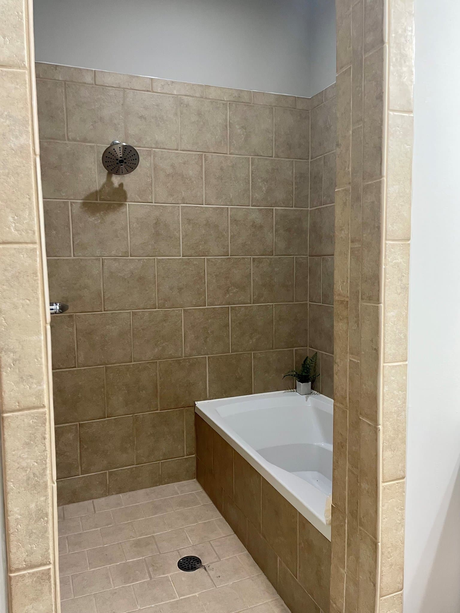 Greenville Condo: 400 Mills Ave