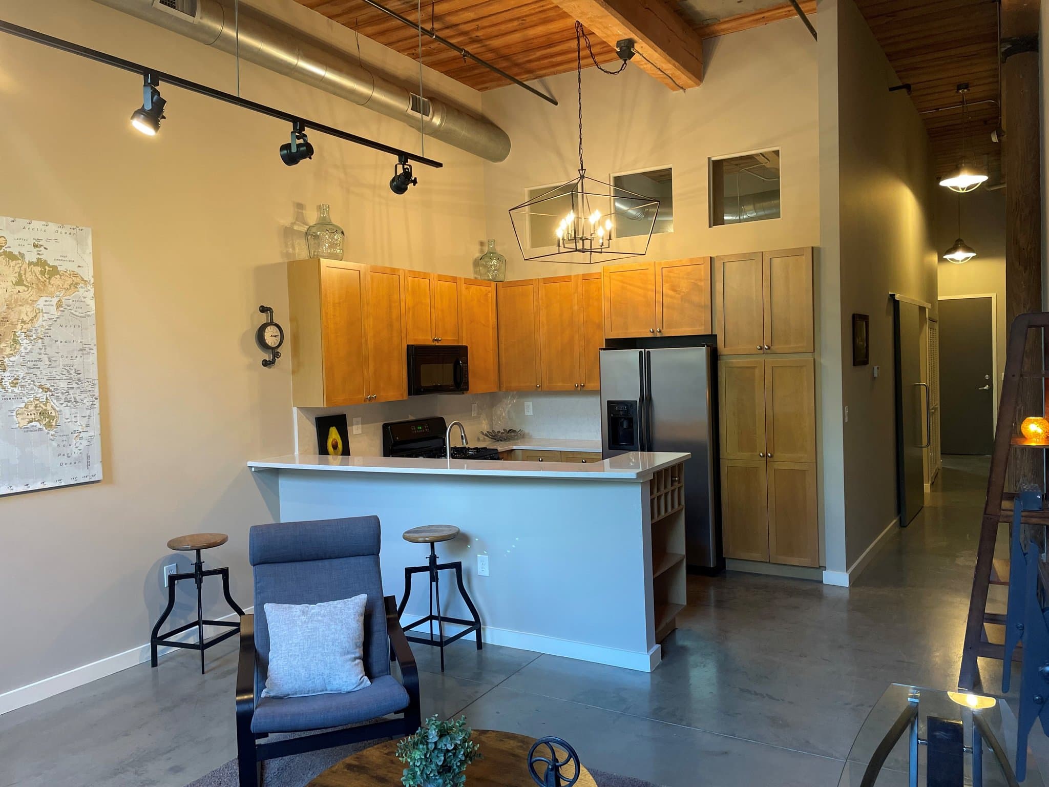 Greenville Condo: 400 Mills Ave