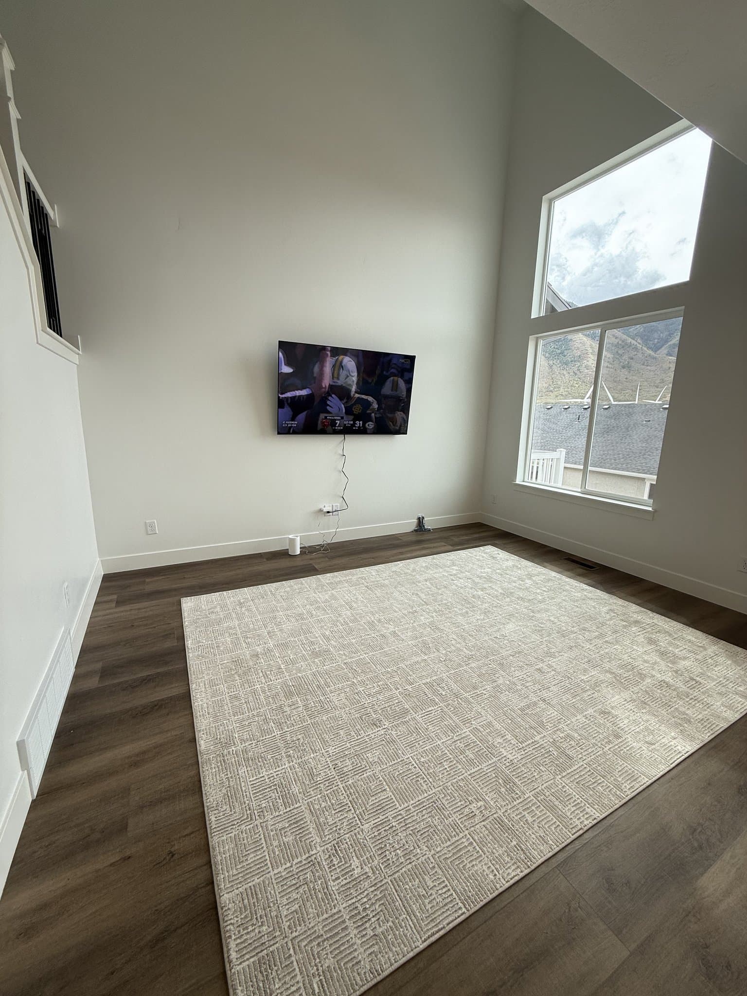 Mapleton Townhome: 5214 S Acacia Dr