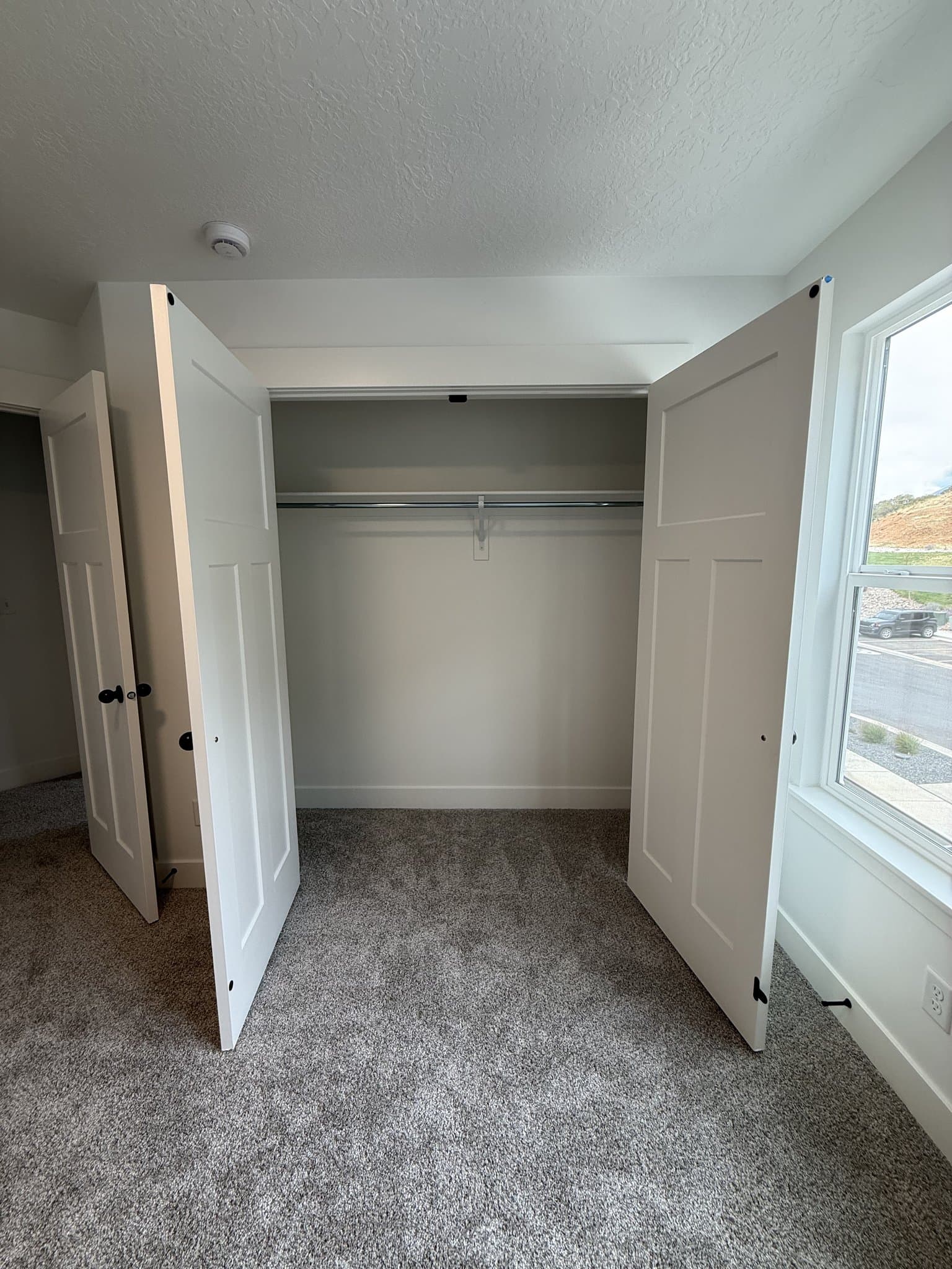 Mapleton Townhome: 5214 S Acacia Dr