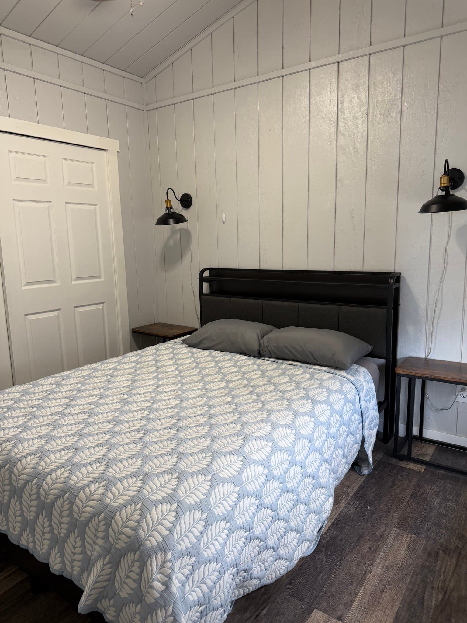 Homer House: 3771 W Hill