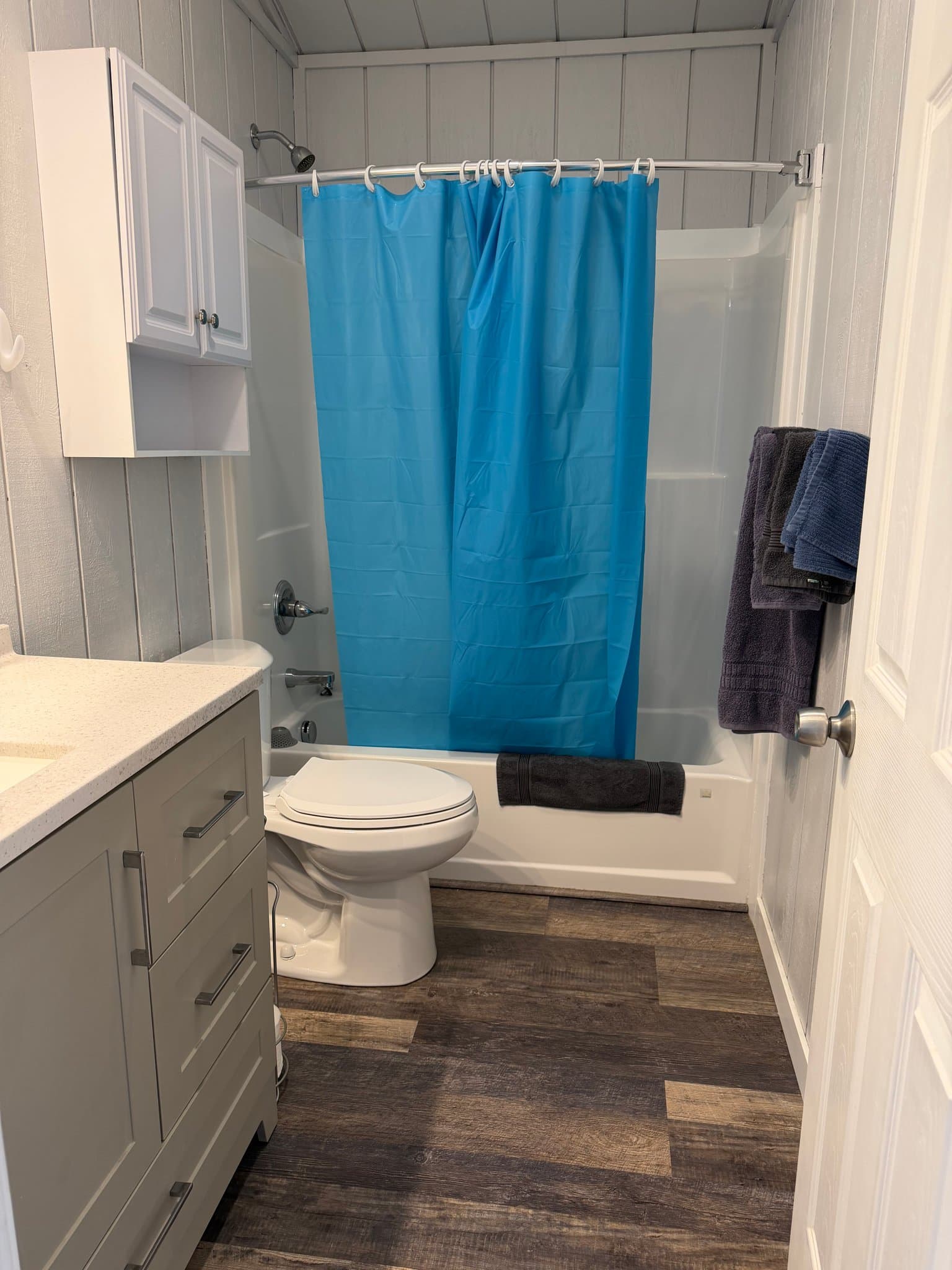 Homer House: 3771 W Hill