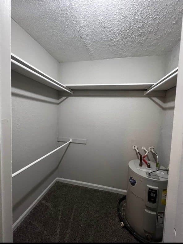 Hanahan Apartment: 1092 Berkeley St