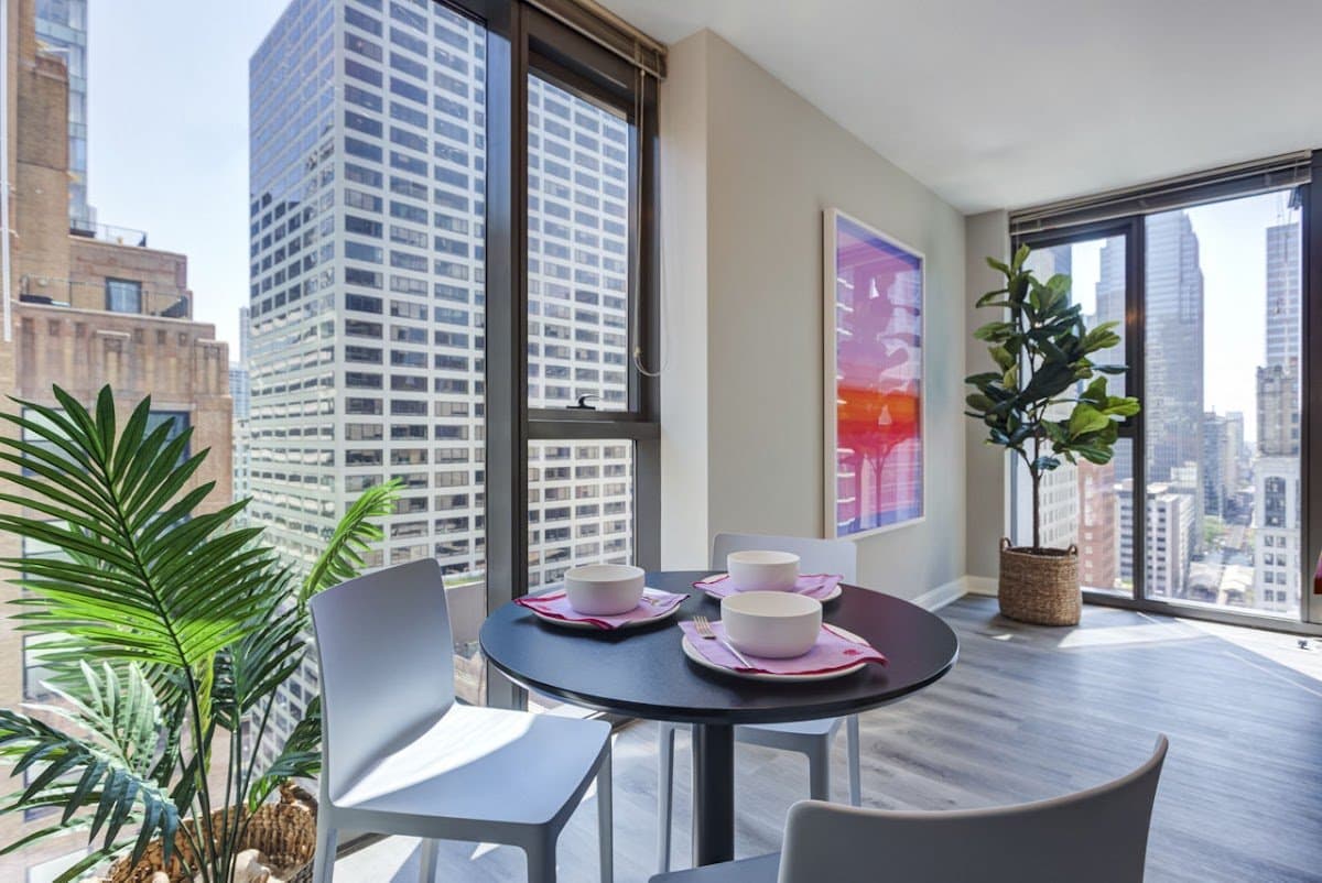 Chicago Condo: 179 N Wells St