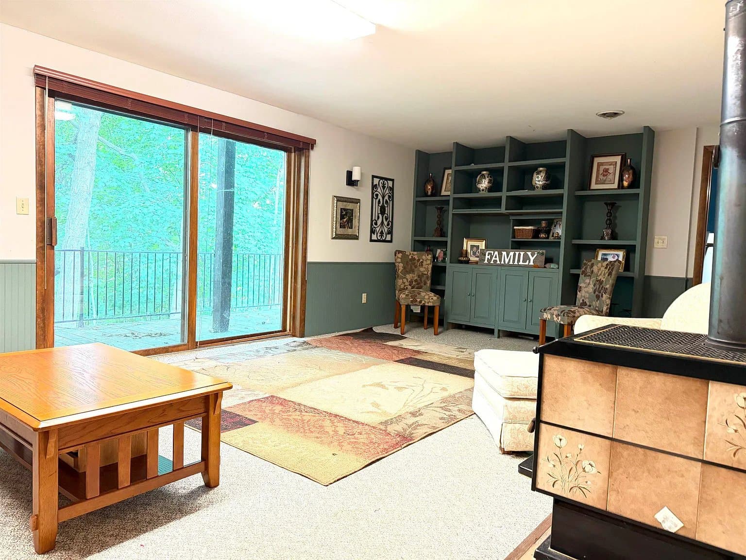 La Valle House: E2672 Remington Dr