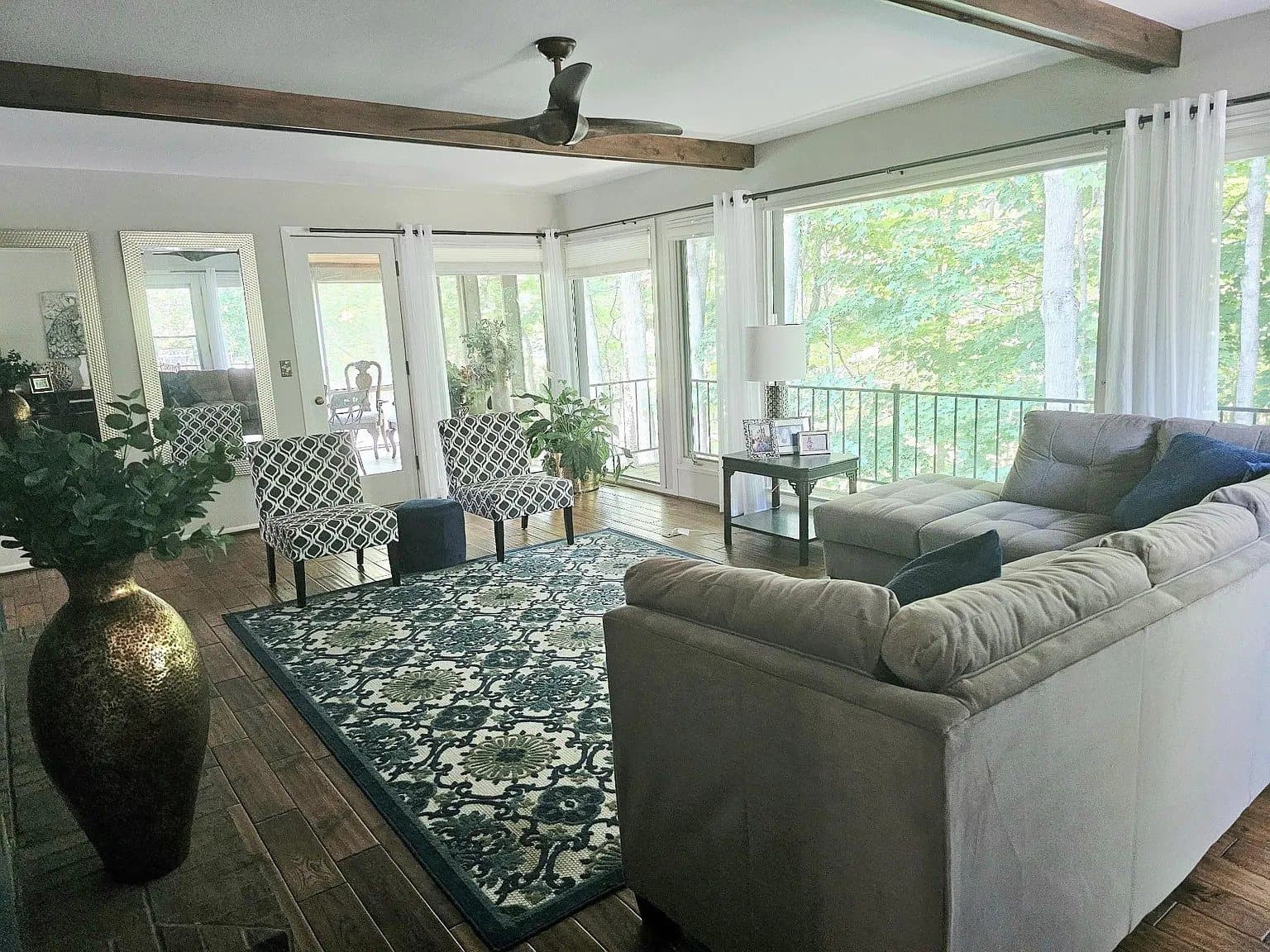 La Valle House: E2672 Remington Dr