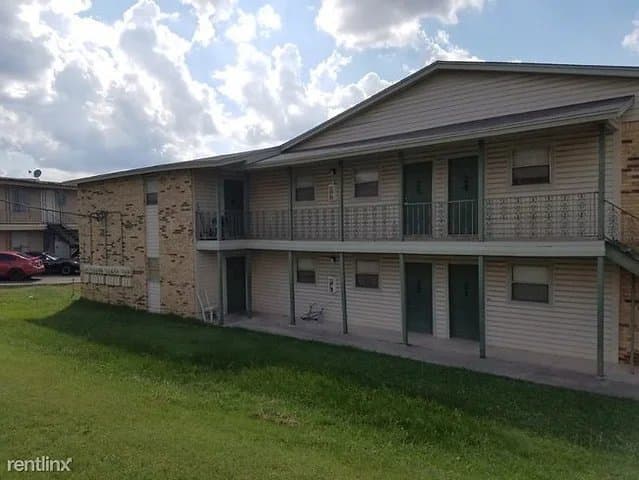 Copperas Cove Apartment: 505 Hackberry St