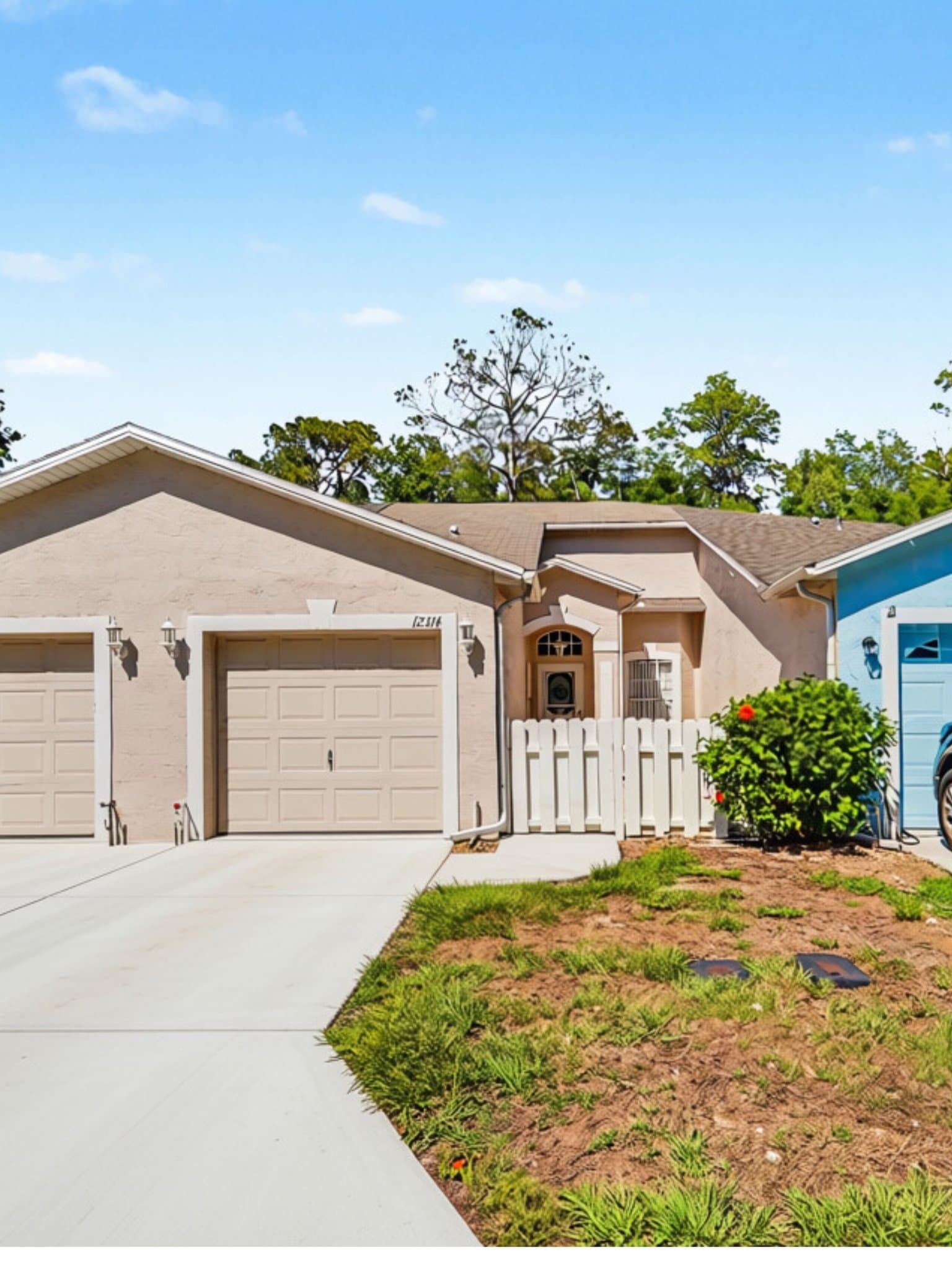 Hudson Townhome: 12514 Hollybrook Ln