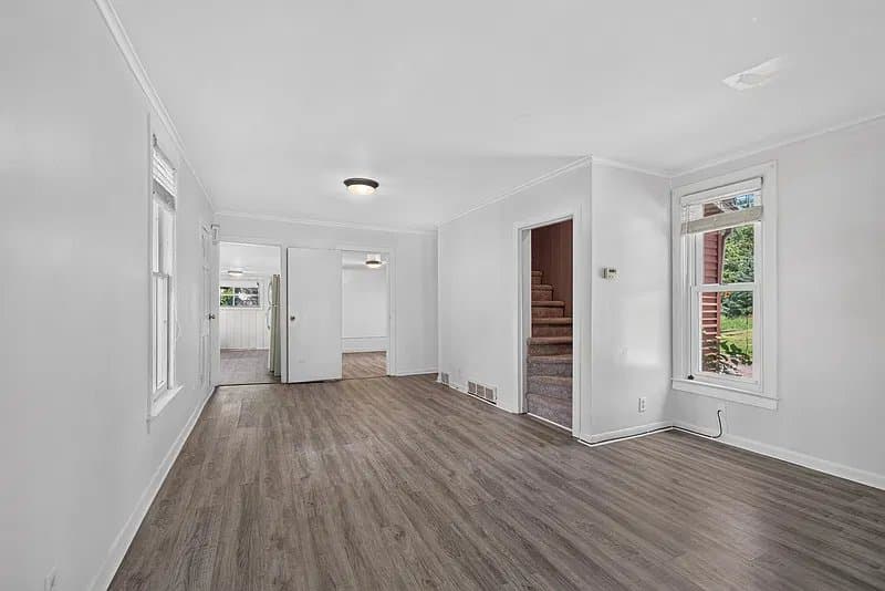 Jackson House: 308 North State Street