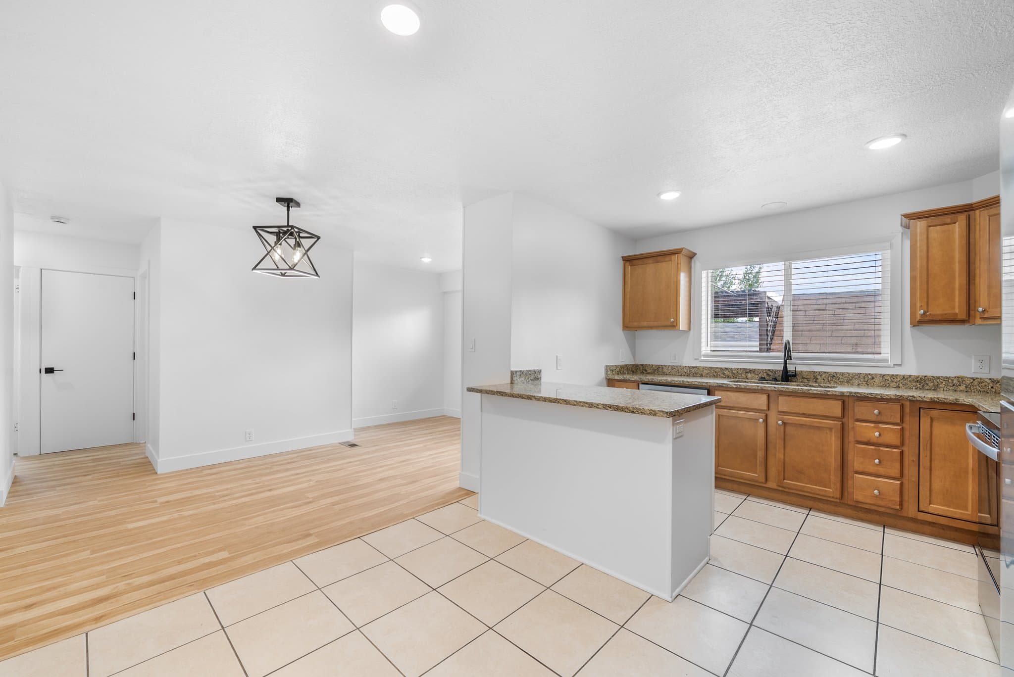 Millcreek Multiplex: 1154 E Glorieta Dr