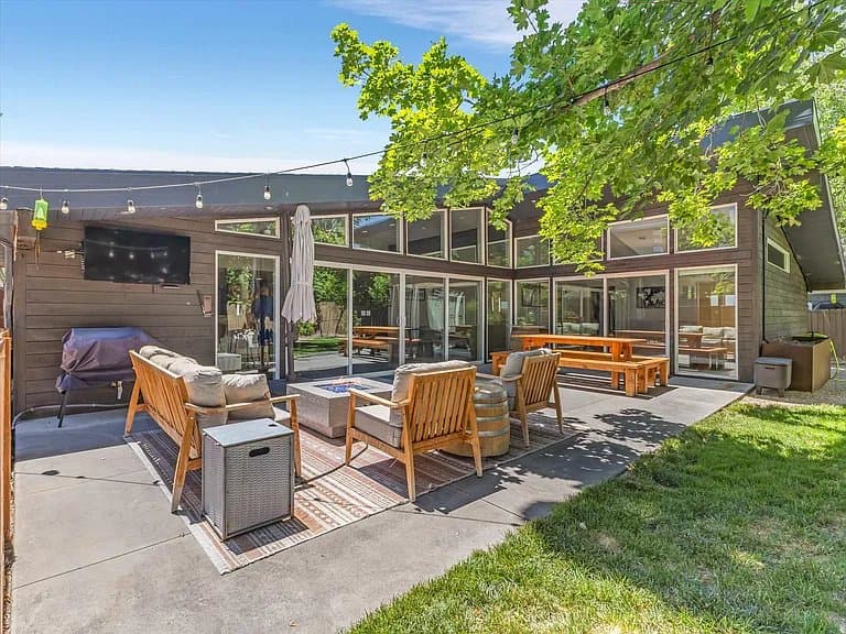 Salt Lake City House: 1925 E Osage Orange Ave