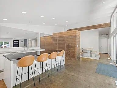 Salt Lake City House: 1925 E Osage Orange Ave