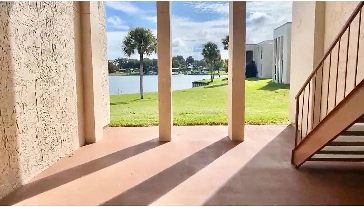 Altamonte Springs Condo: 534 Orange Dr