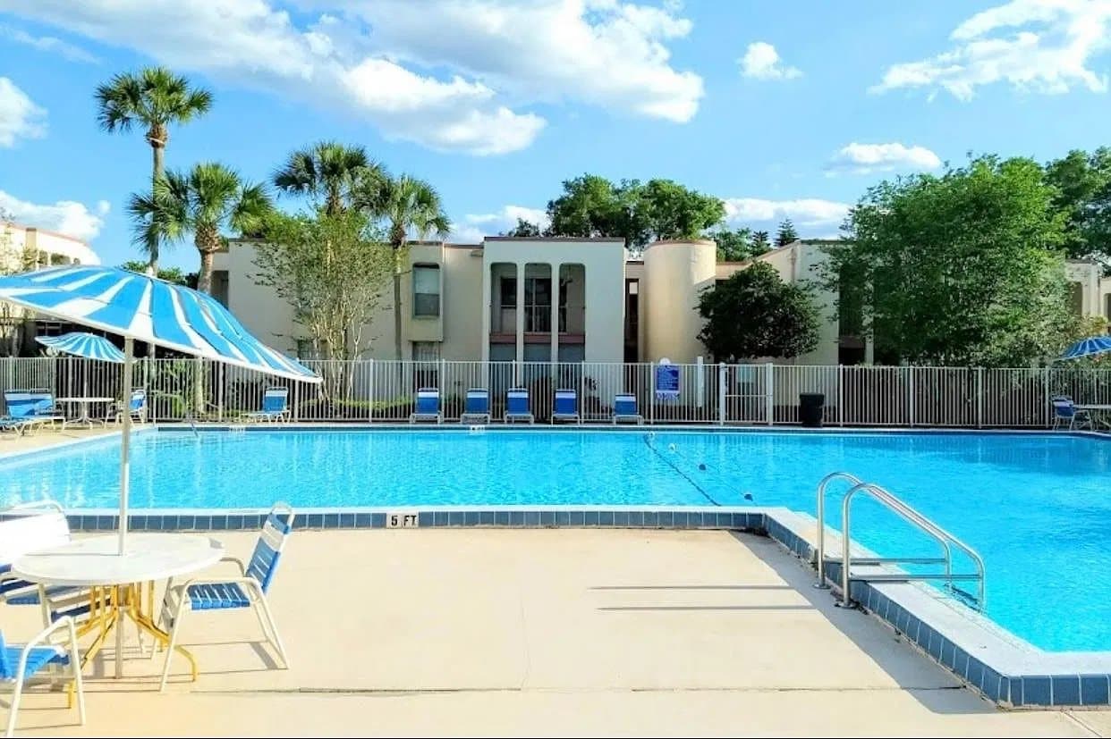 Altamonte Springs Condo: 534 Orange Dr