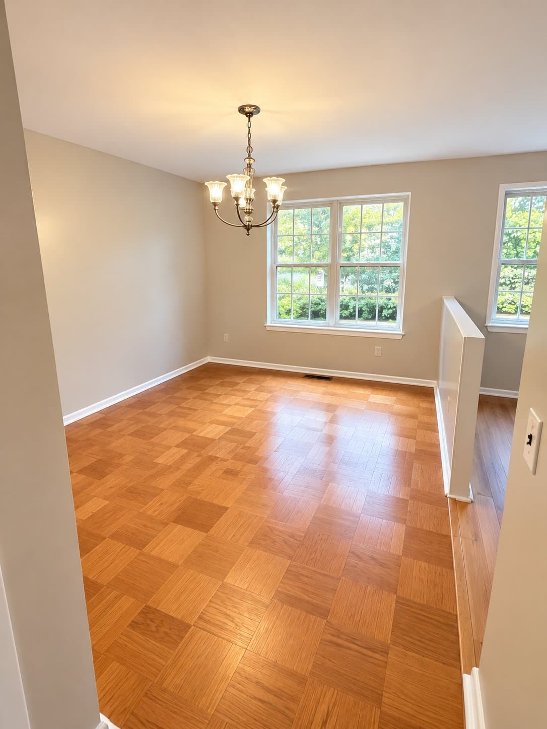 Edgewood Townhome: 616 Yorkshire Dr