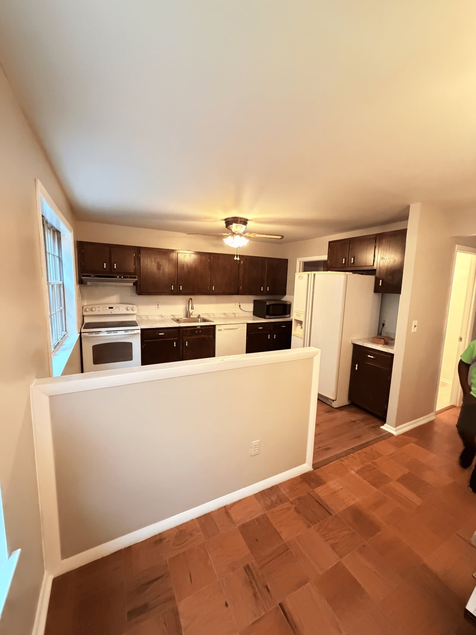 Edgewood Townhome: 616 Yorkshire Dr