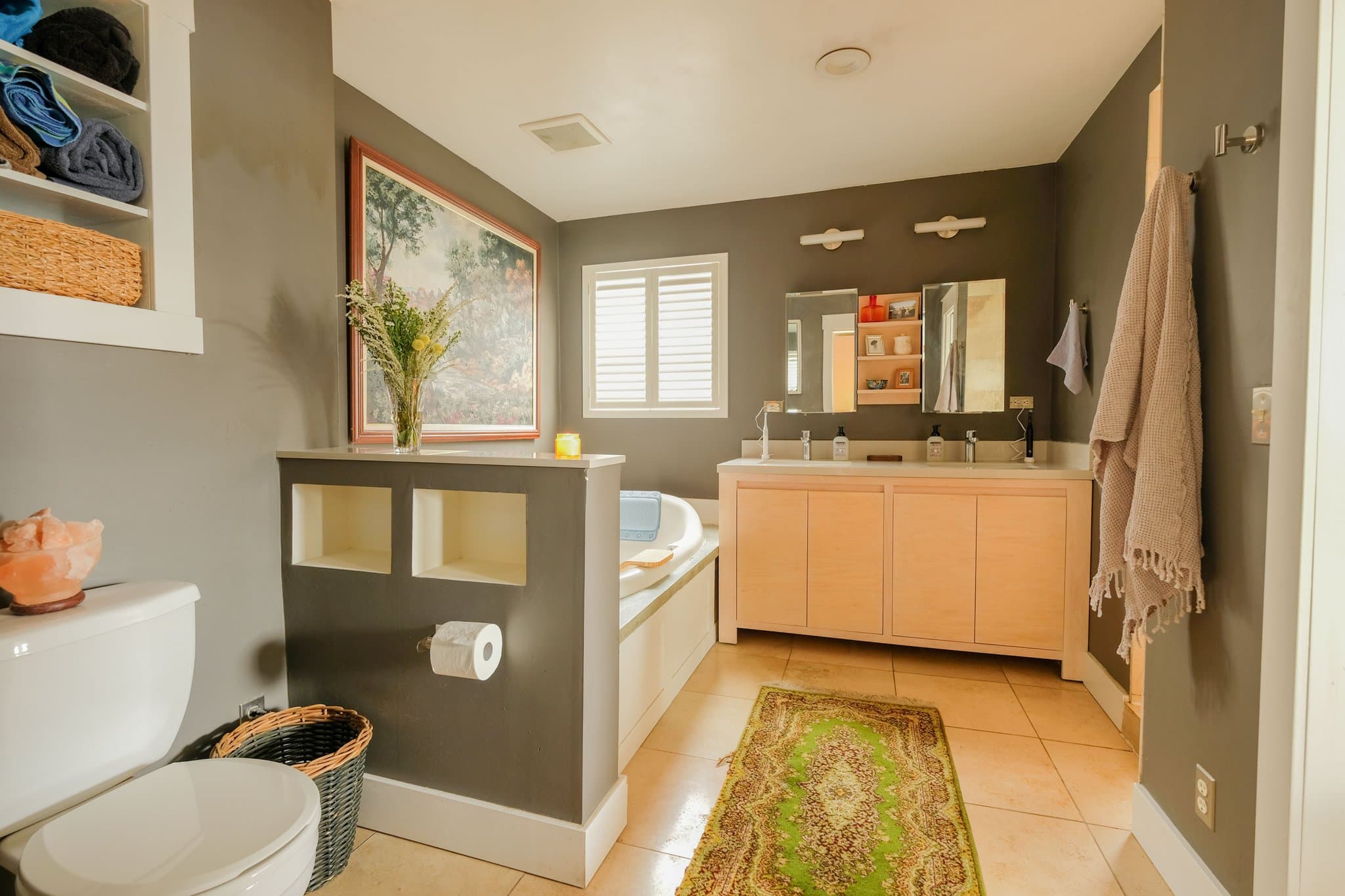 Salt Lake City House: 1307 W Indiana Ave