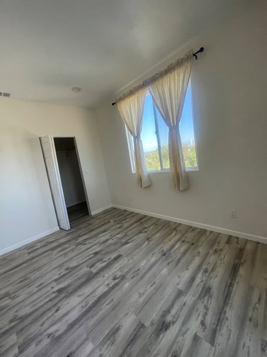 San Diego House: 3805 Boren St