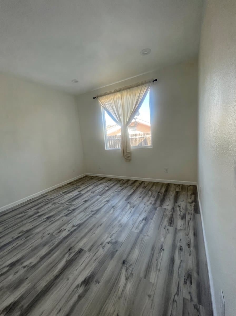 San Diego House: 3805 Boren St
