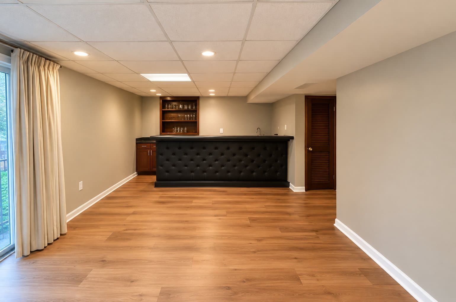 Edgewood Townhome: 616 Yorkshire Dr