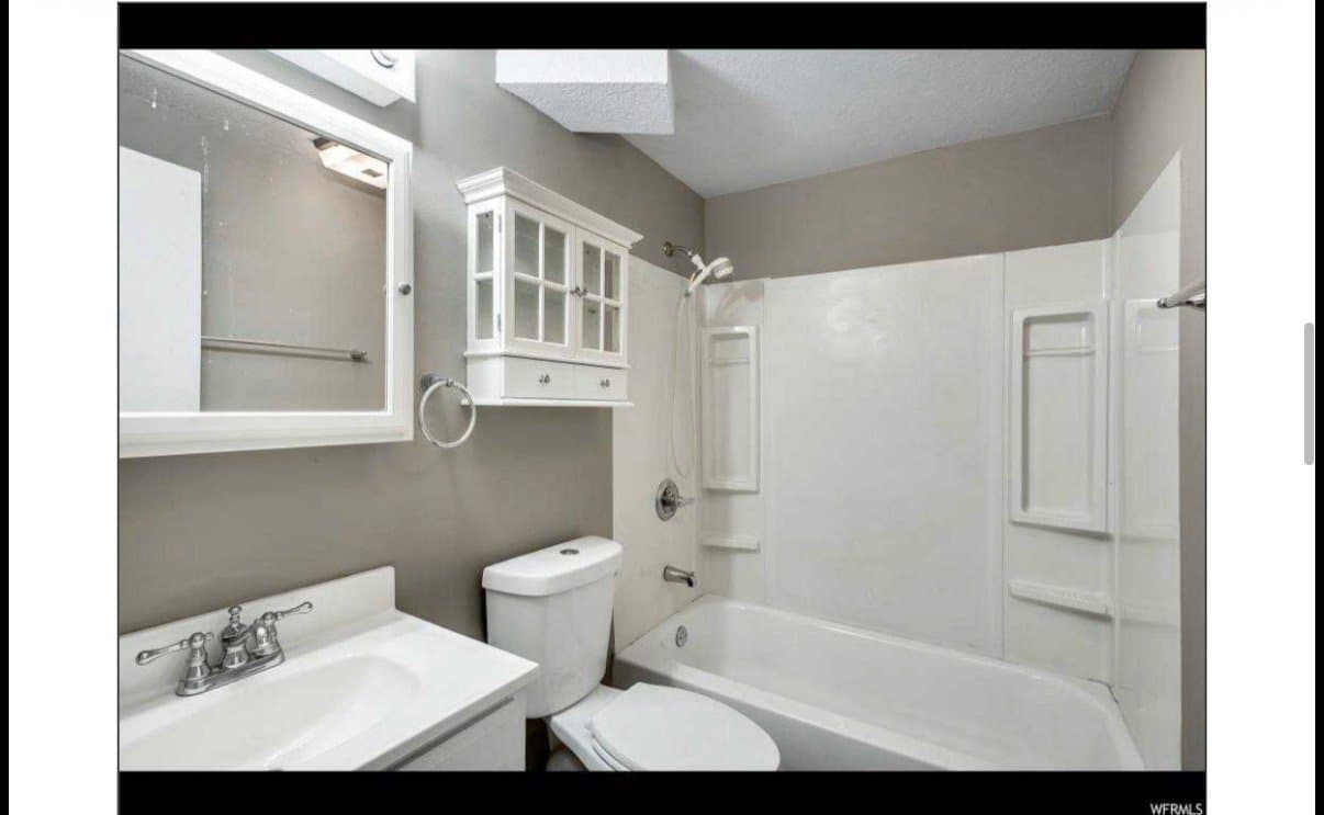 Salt Lake City House: 5485 S Rockford St
