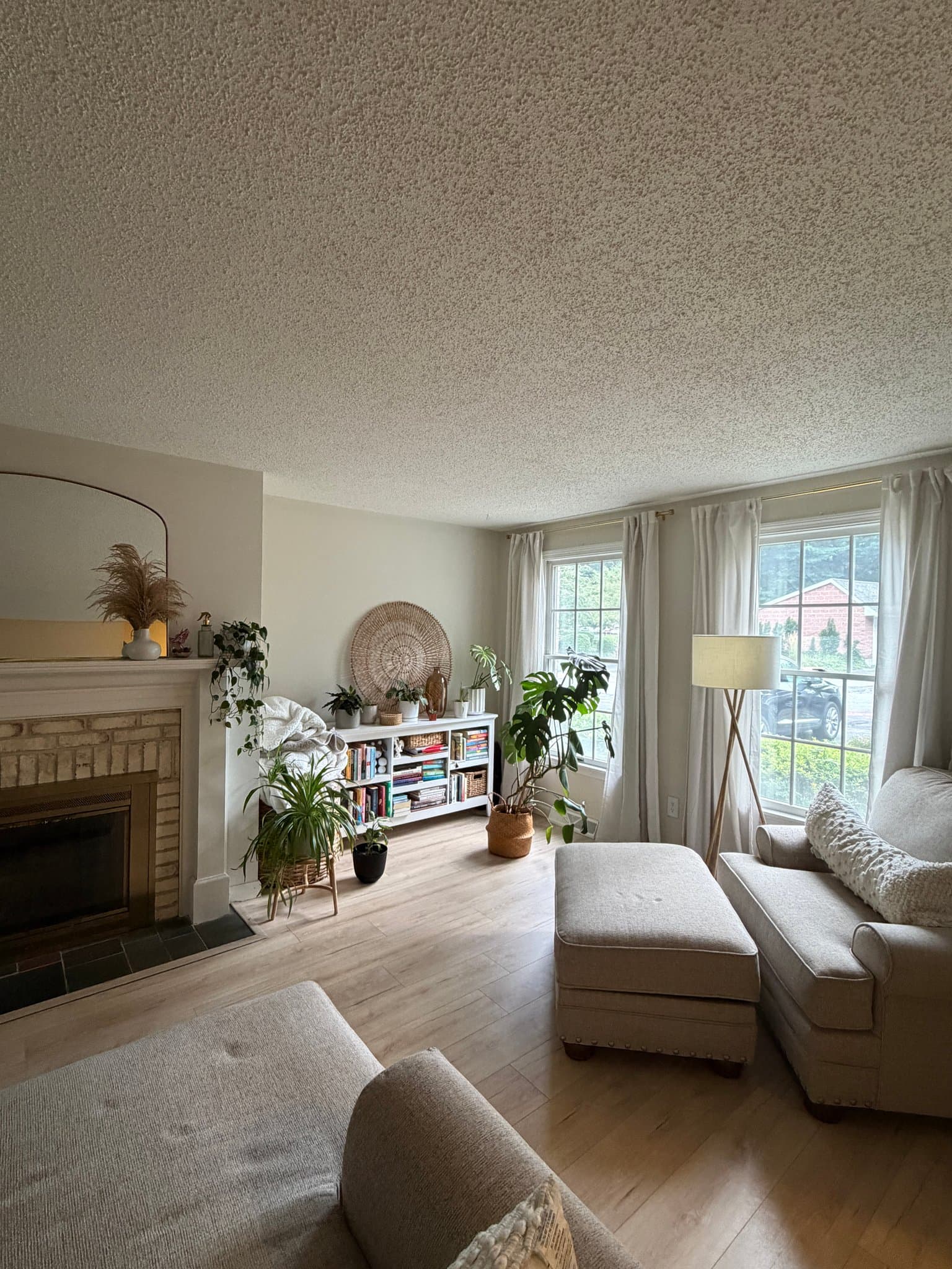Agawam Condo: 3 Mansion Woods Dr