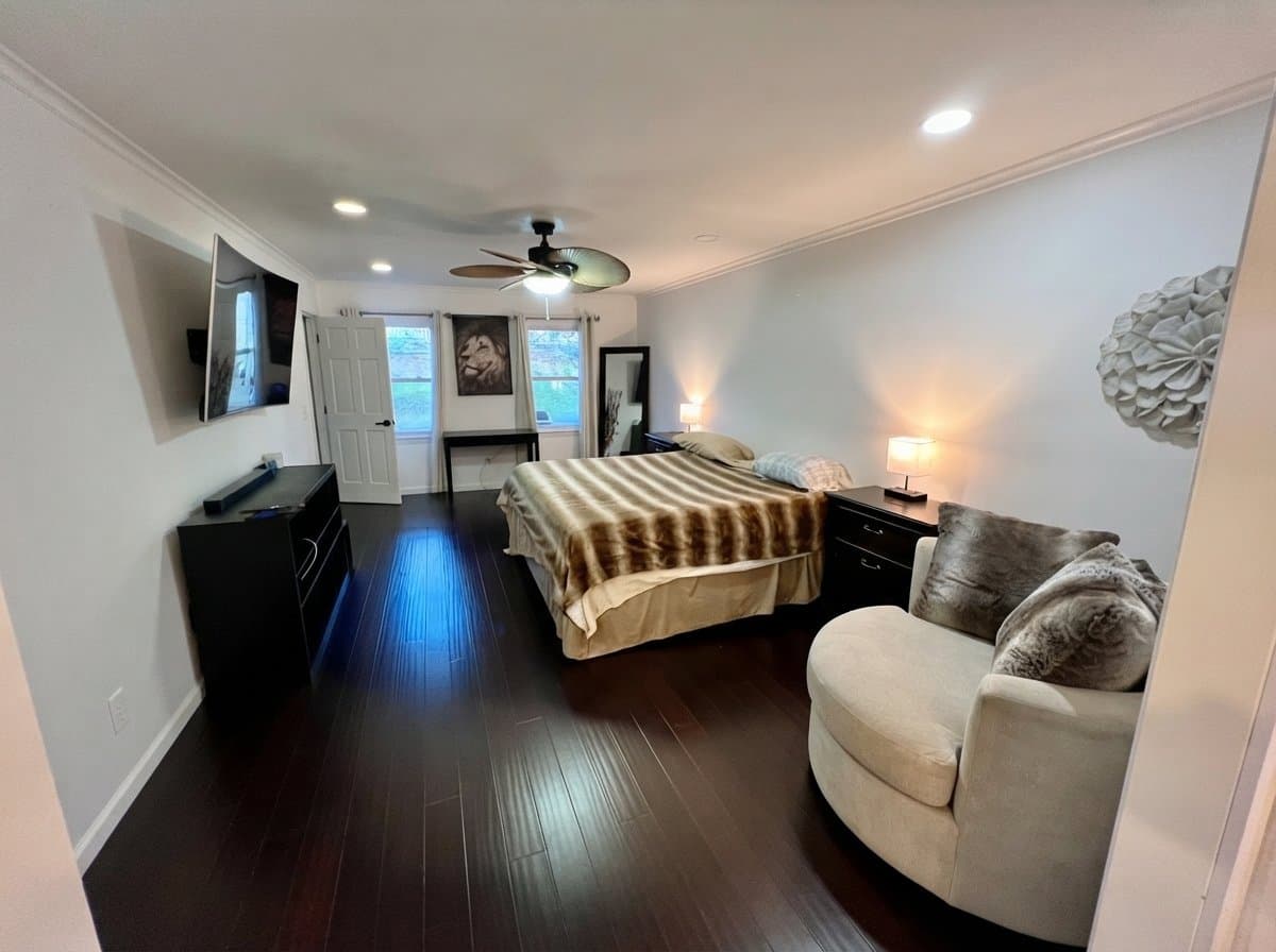 Stone Mountain House: 488 Allana Court
