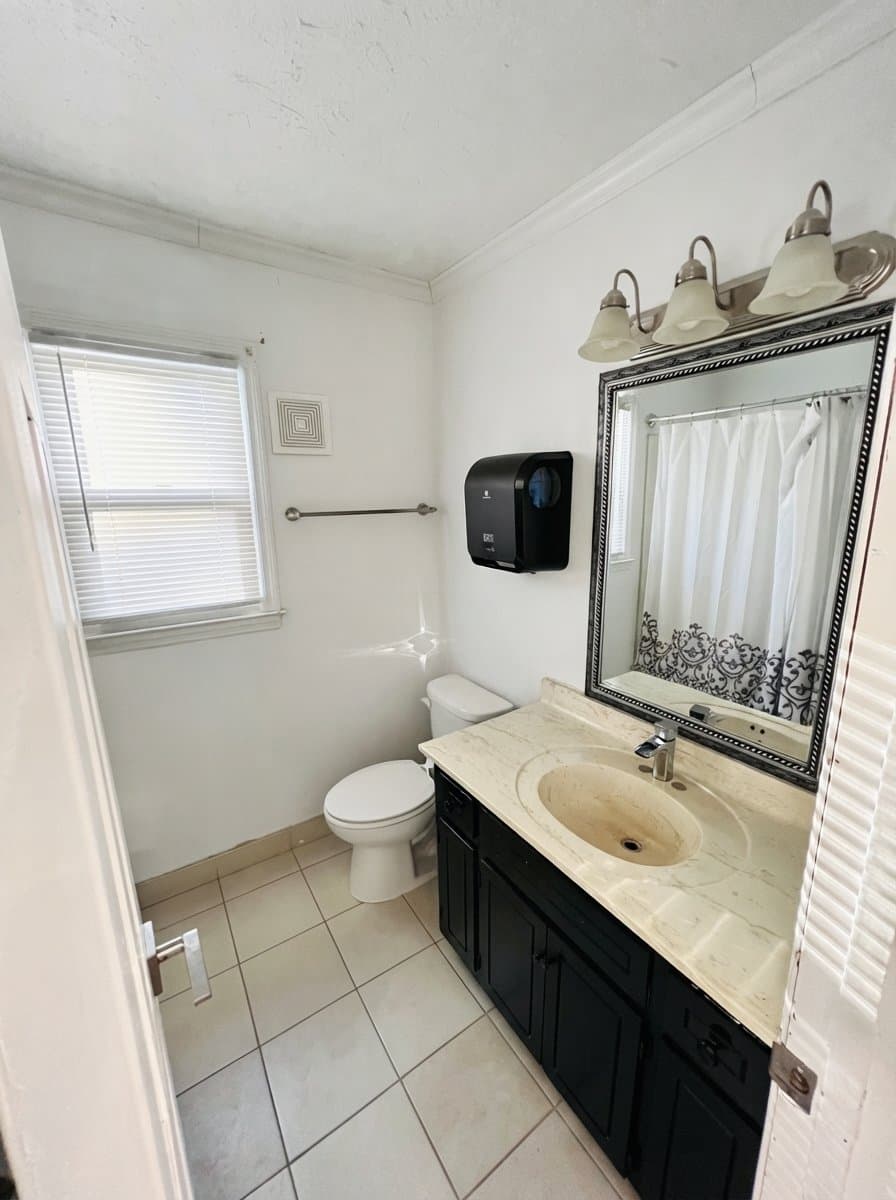 Stone Mountain House: 488 Allana Court