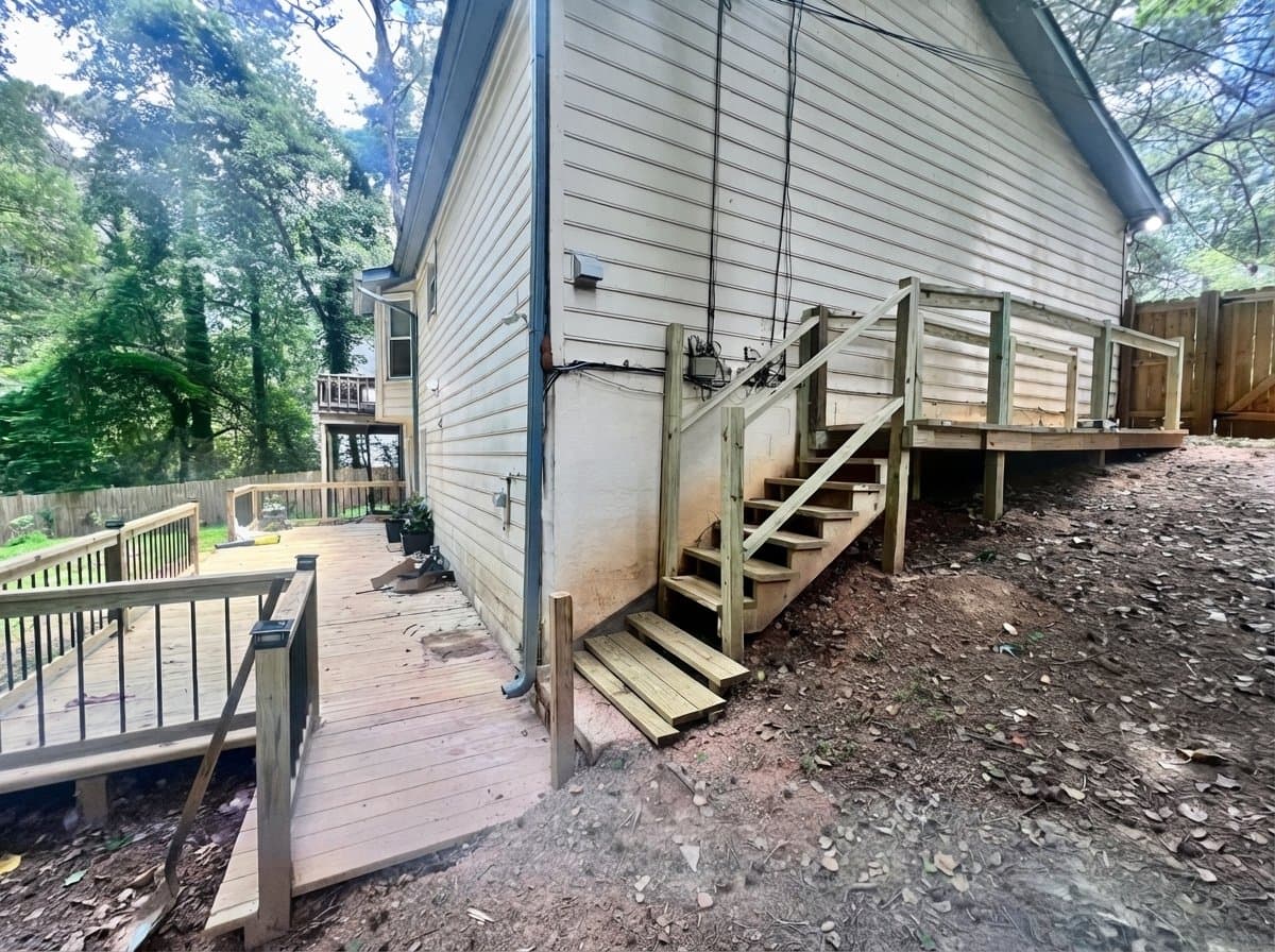 Stone Mountain House: 488 Allana Court
