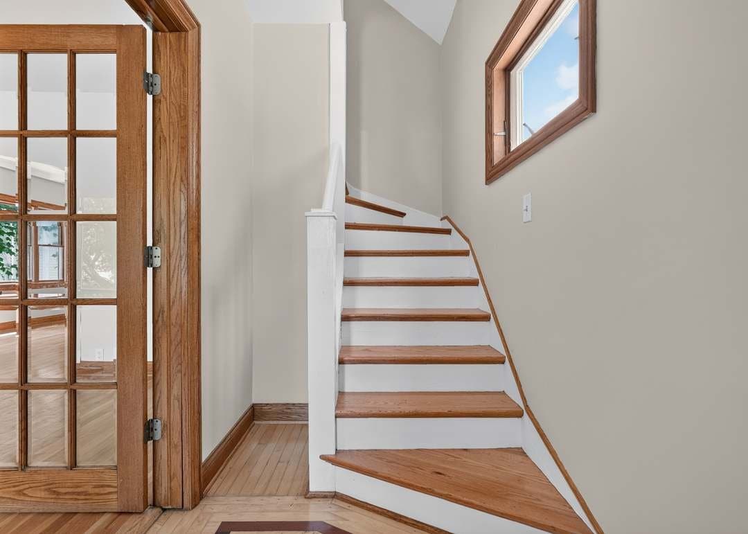 Chicago Apartment: 5107 West Berenice Avenue