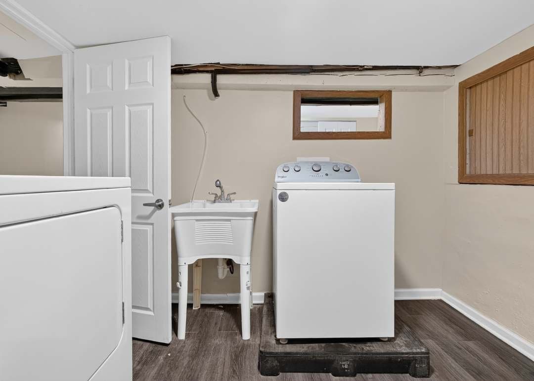 Chicago Apartment: 5107 West Berenice Avenue