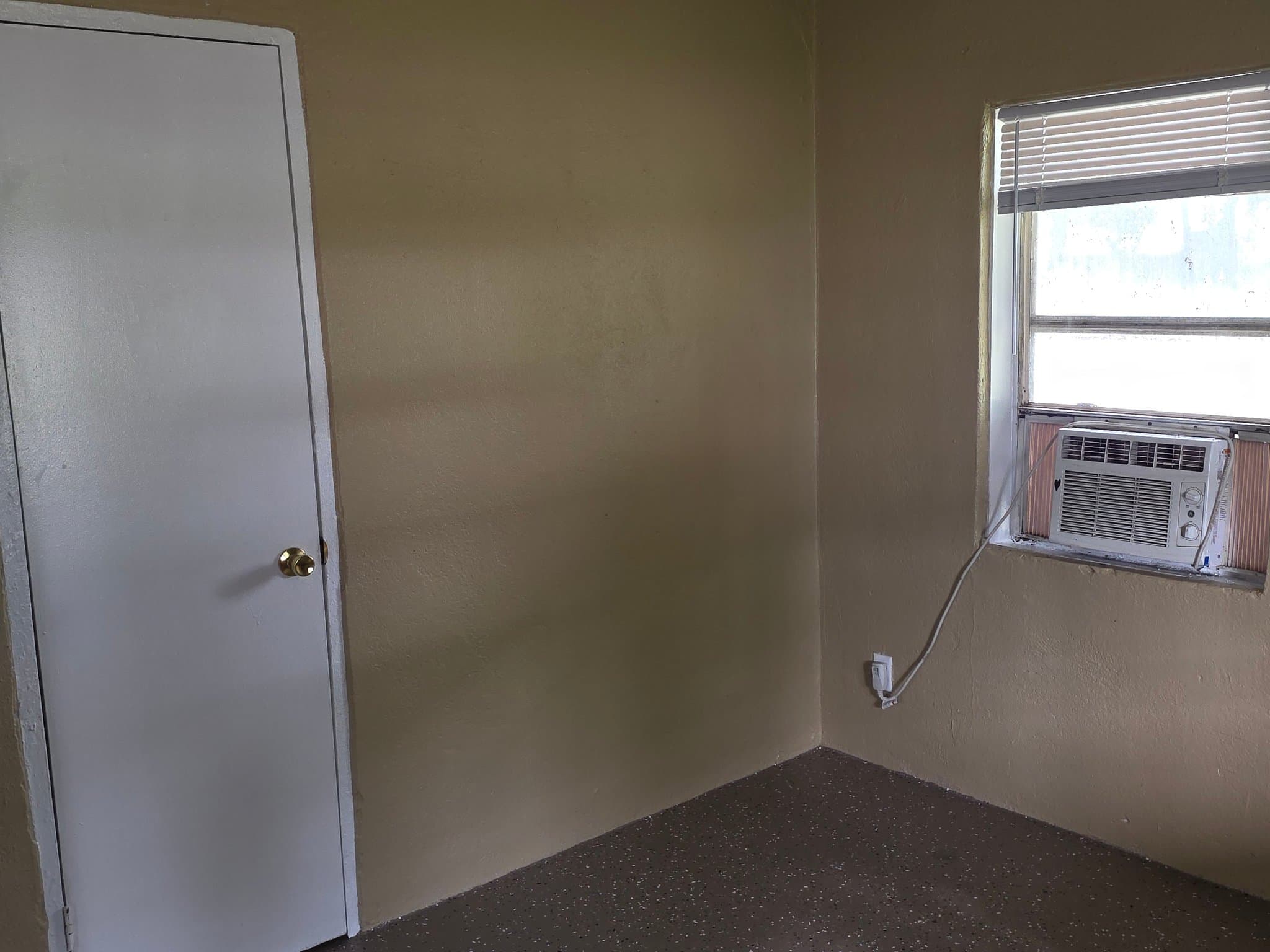 Lakeland House: 2207 West Lanier St