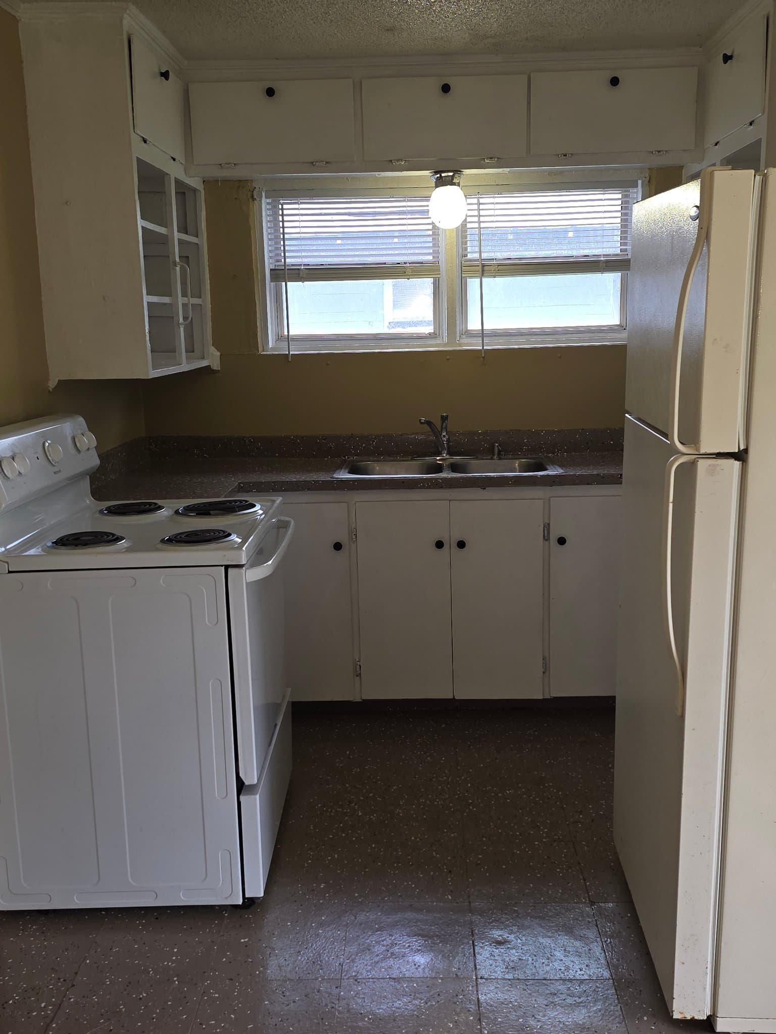 Lakeland House: 2207 West Lanier St