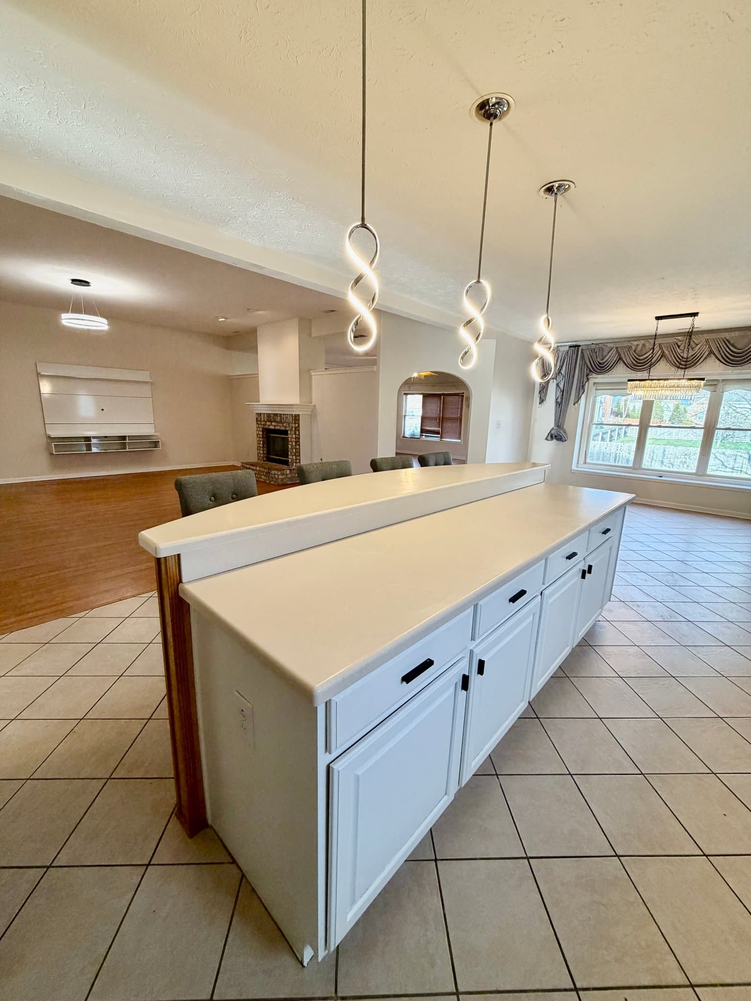 Greenwood House: 2019 Woodfield Dr